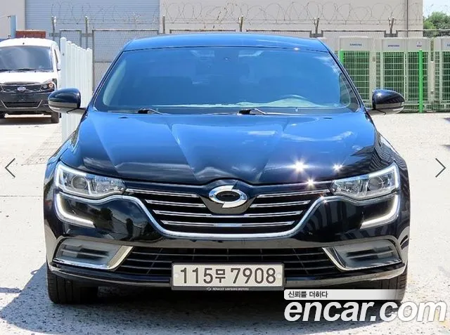 Renault SM6 2016