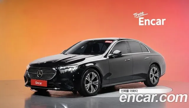 Mercedes-Benz E-Class 2024