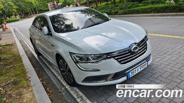 Renault SM6 2016