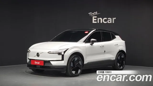 Volvo EX30 2026