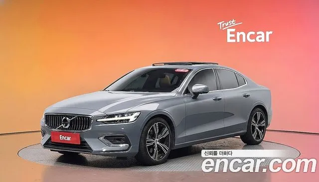 Volvo S60 2021