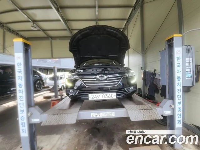 Renault SM6 2016