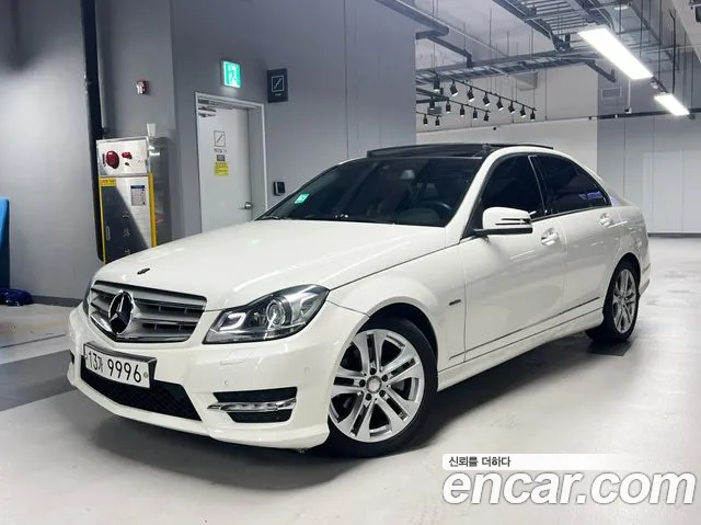 Mercedes-Benz C-Class 2011