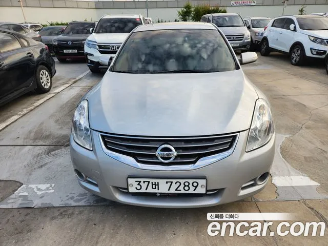 Nissan Altima 2010