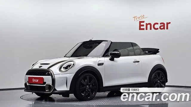 MINI Cooper Convertible 2023