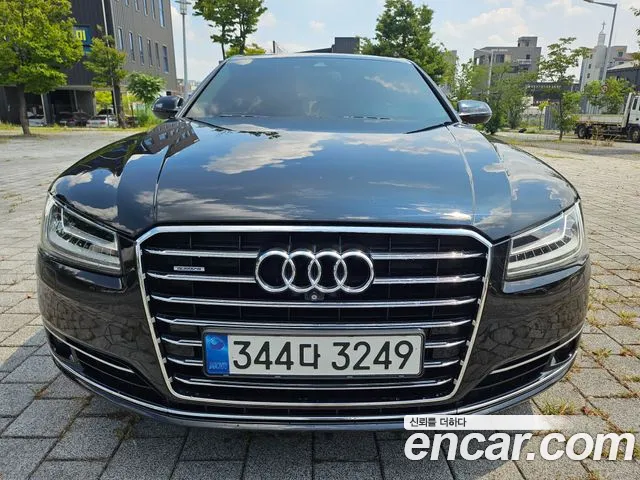 Audi A8 2014