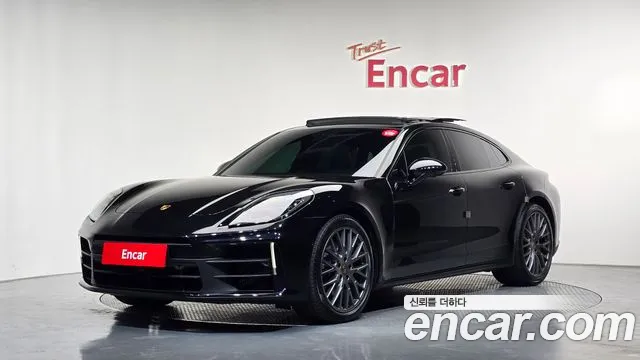 Porsche Panamera 2025