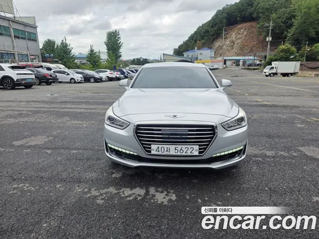 Genesis EQ900 2017