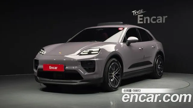 Porsche Macan 2025