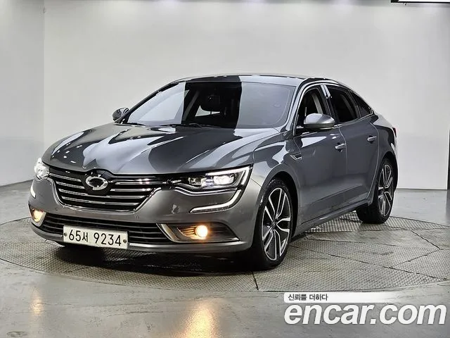 Renault SM6 2016