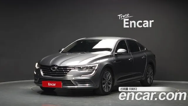 Renault SM6 2016