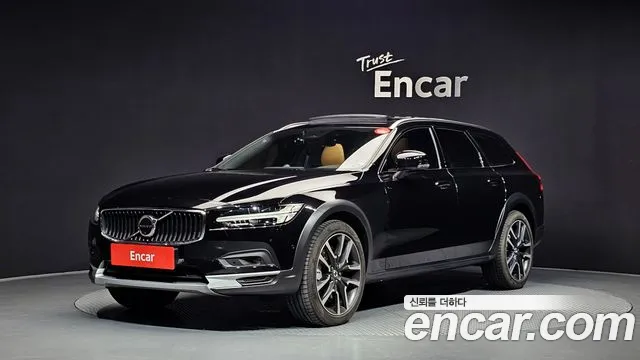 Volvo V90 2024