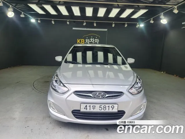 Hyundai Accent 2012