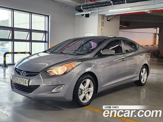 Hyundai Avante 2012