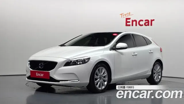 Volvo V40 2016