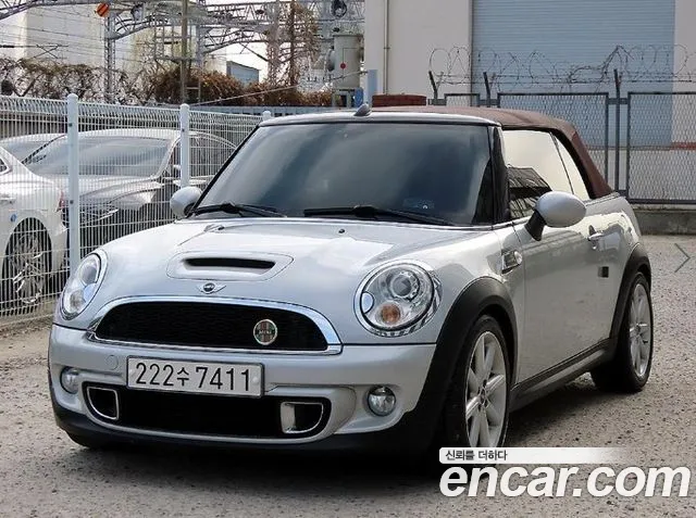 MINI Cooper Convertible 2013