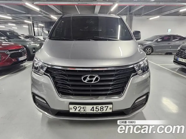 Hyundai Starex 2019
