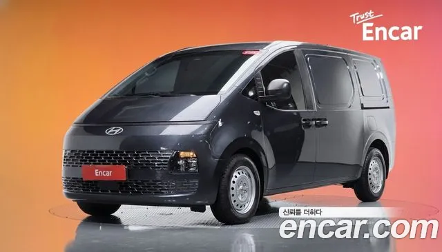Hyundai Staria 2025
