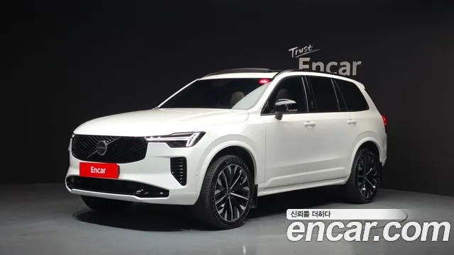 Volvo XC90 2025