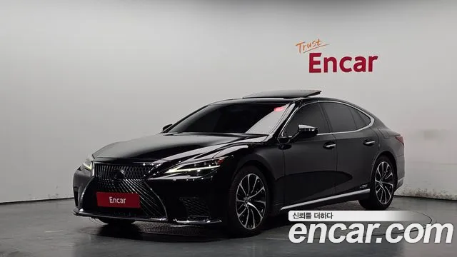 Lexus LS 2021