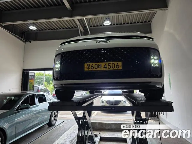 Hyundai Staria 2024