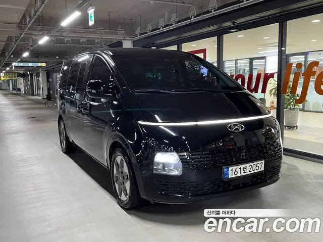 Hyundai Staria 2022