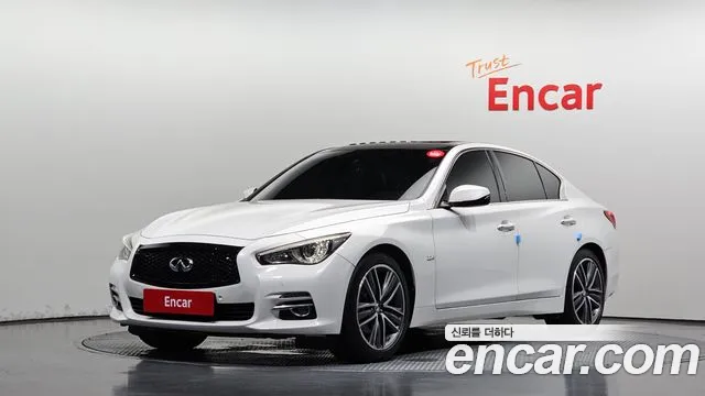Infiniti Q50 2015