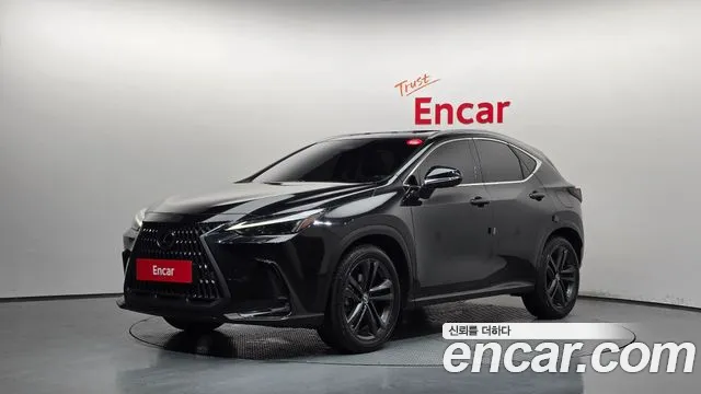 Lexus NX 2024