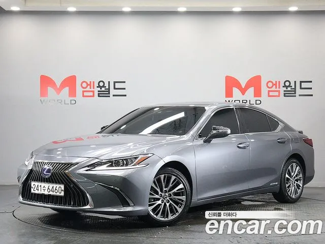 Lexus ES 2021
