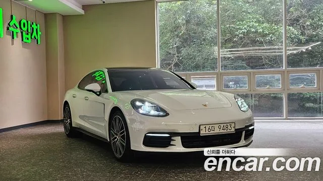 Porsche Panamera 2019