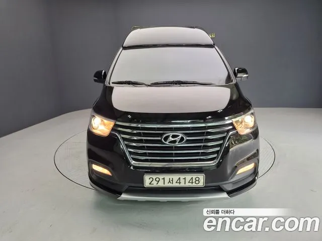 Hyundai Starex 2018