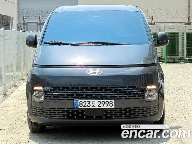 Hyundai Staria 2024