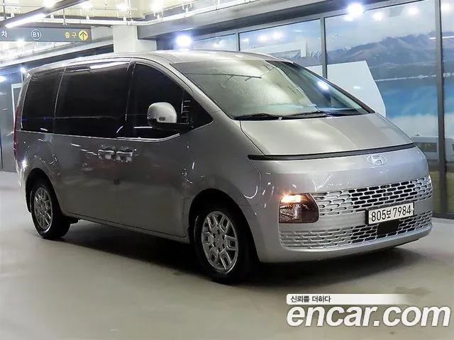 Hyundai Staria 2022