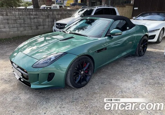Jaguar F-TYPE 2013
