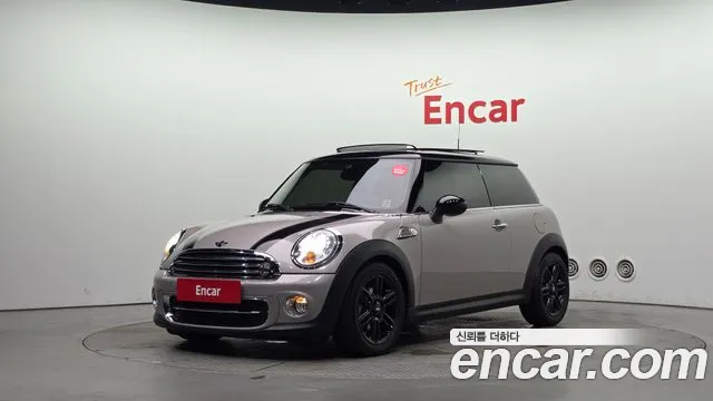 MINI Cooper 2012