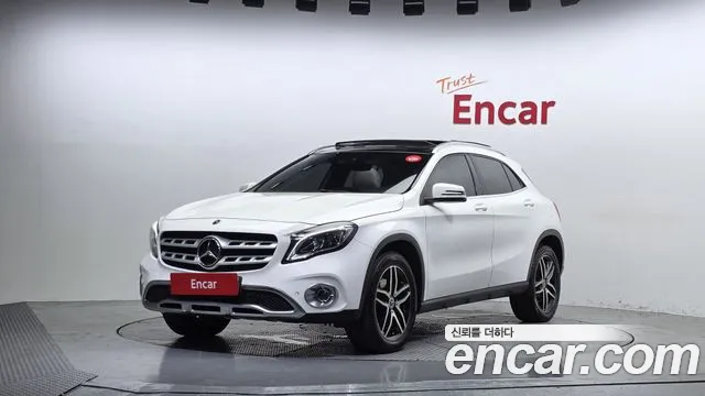 Mercedes-Benz GLA-Class 2019