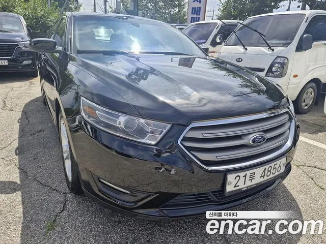 Ford Taurus 2015