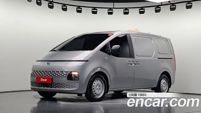 Hyundai Staria 2022