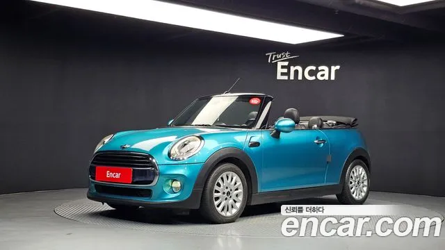 MINI Cooper Convertible 2016