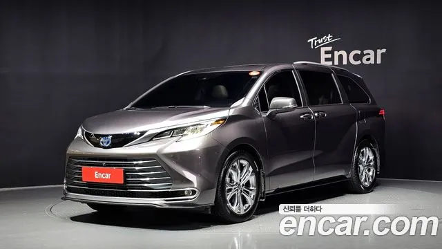 Toyota Sienna 2023