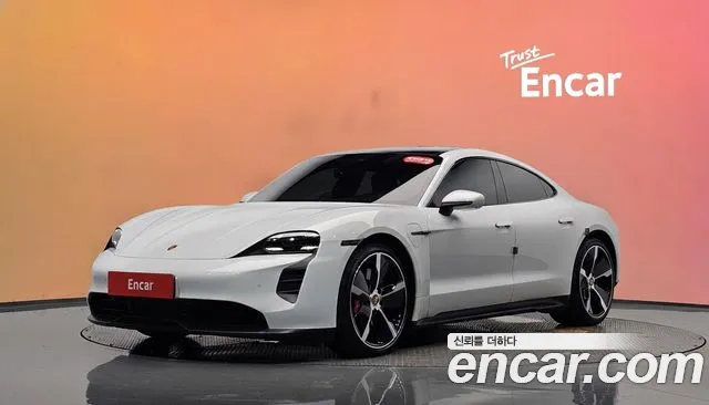 Porsche Taycan 2023
