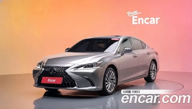 Lexus ES 2021