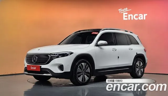 Mercedes-Benz EQB 2024