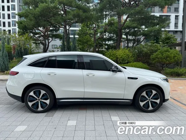 Mercedes-Benz EQC 2020