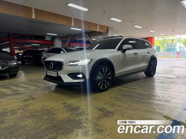 Volvo V60 2021