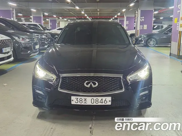 Infiniti Q50 2015