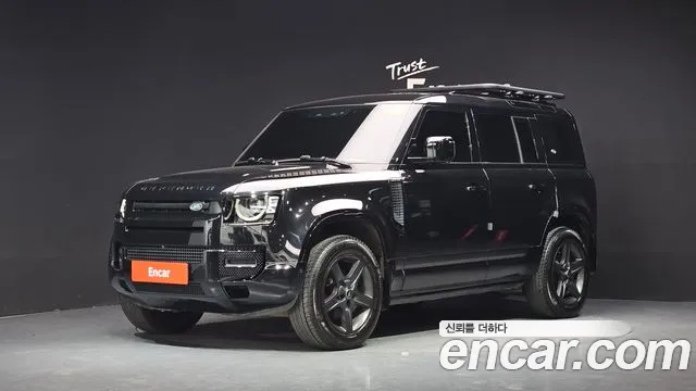 Land Rover Defender 2024