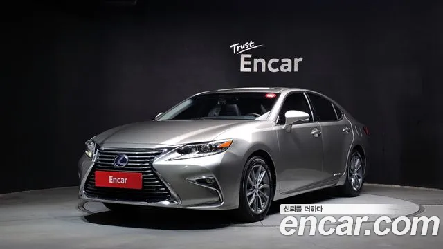Lexus ES 2016
