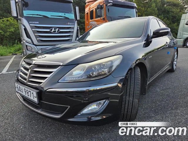 Hyundai Genesis 2012