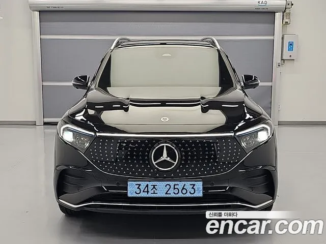 Mercedes-Benz EQB 2025